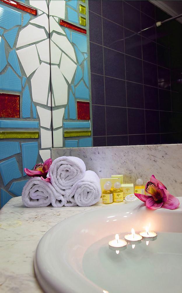 Nepheli Hotel Tesalonika Bagian luar foto