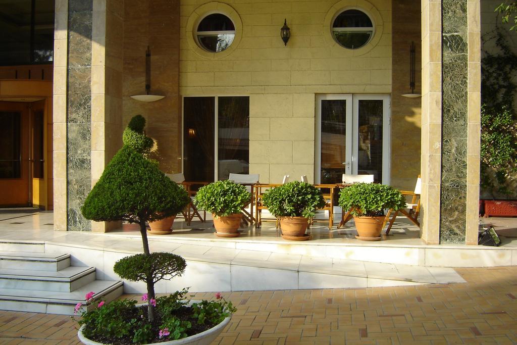 Nepheli Hotel Tesalonika Bagian luar foto