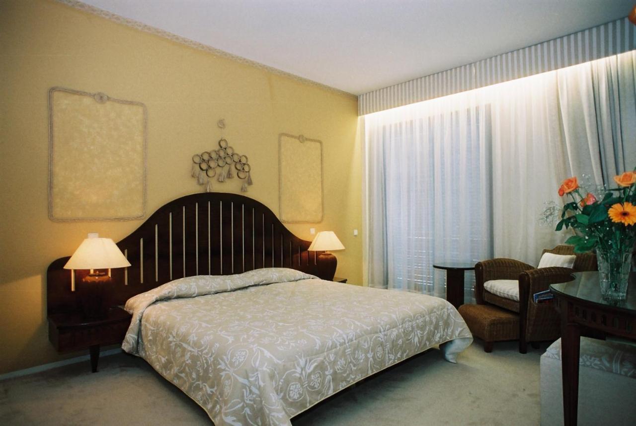 Nepheli Hotel Tesalonika Bagian luar foto